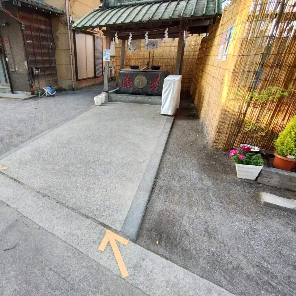 清瀧神社・手水舎